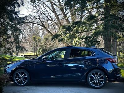 2018 Mazda Mazda3 - Thumbnail