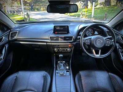 2018 Mazda Mazda3 - Thumbnail