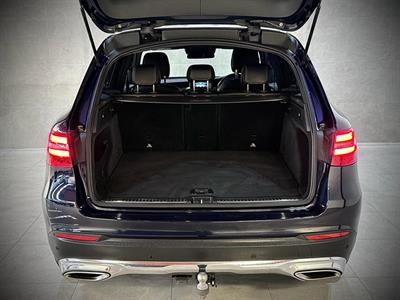 2016 Mercedes-Benz GLC 250 - Thumbnail