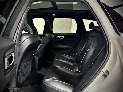 2018 Volvo XC60 - Thumbnail