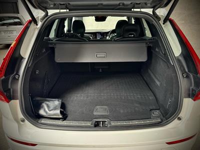 2018 Volvo XC60 - Thumbnail