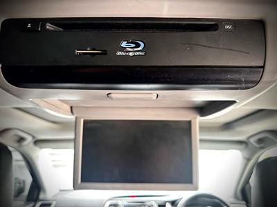 2017 Toyota Highlander - Thumbnail