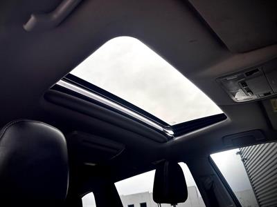 2017 Toyota Highlander - Thumbnail