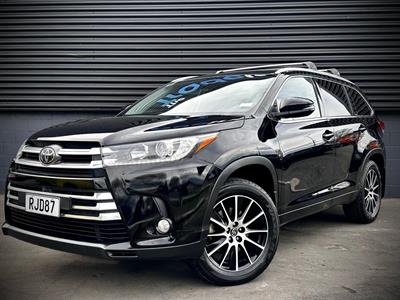 2017 Toyota Highlander - Thumbnail