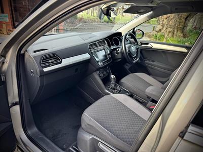 2017 Volkswagen Tiguan - Thumbnail