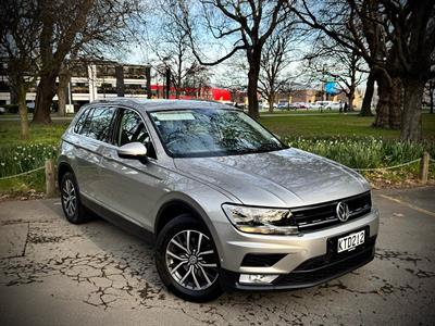 2017 Volkswagen Tiguan - Thumbnail