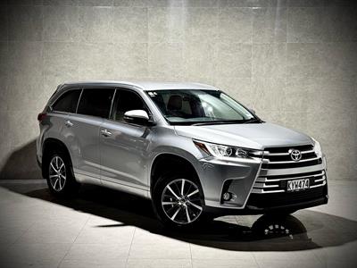 2017 Toyota Highlander - Thumbnail
