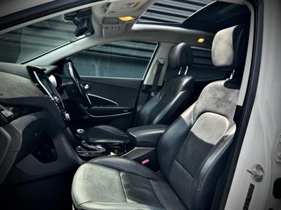 2014 Hyundai Santa Fe - Thumbnail