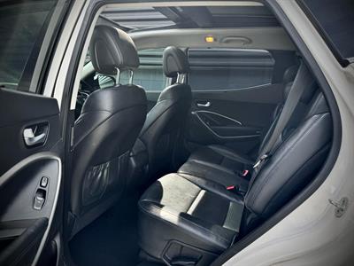 2014 Hyundai Santa Fe - Thumbnail