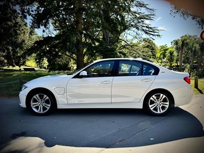 2017 BMW 330E - Thumbnail