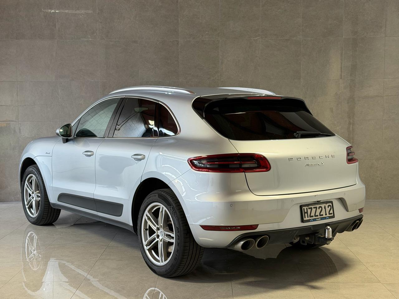 2015 Porsche Macan