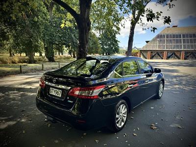 2013 Nissan Pulsar - Thumbnail