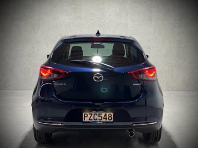 2023 Mazda Mazda2 - Thumbnail