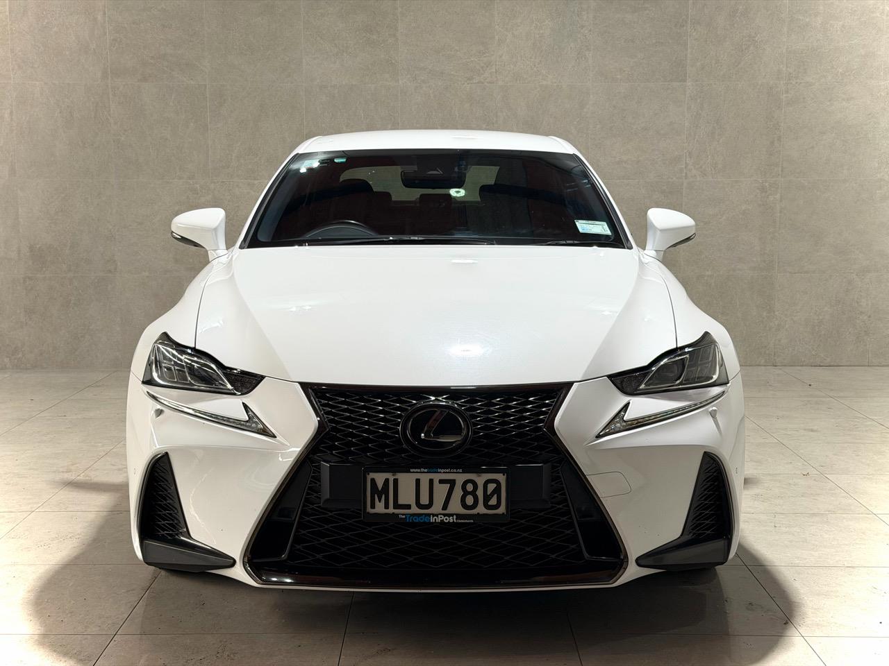 2019 Lexus Is350