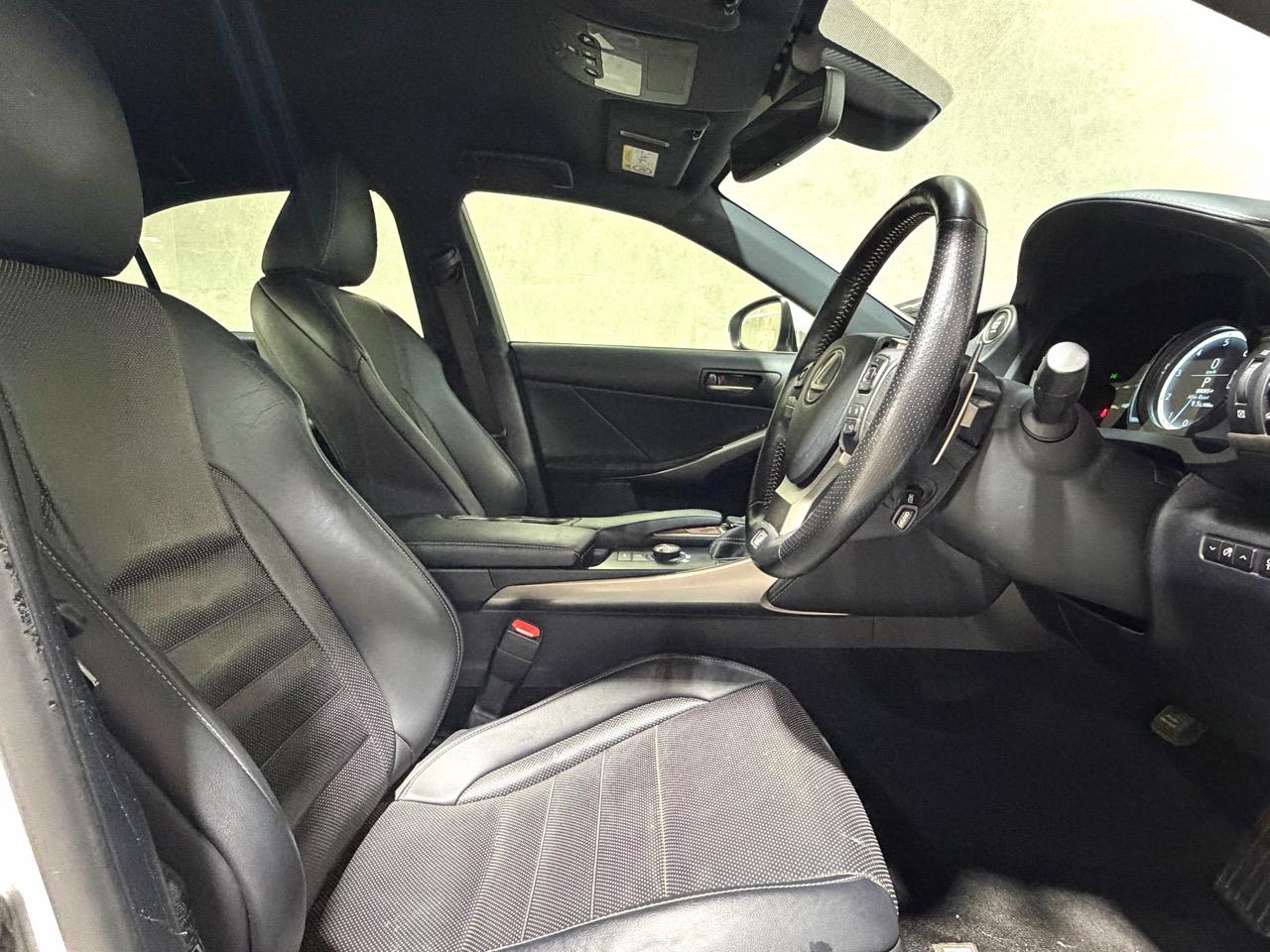 2019 Lexus Is350