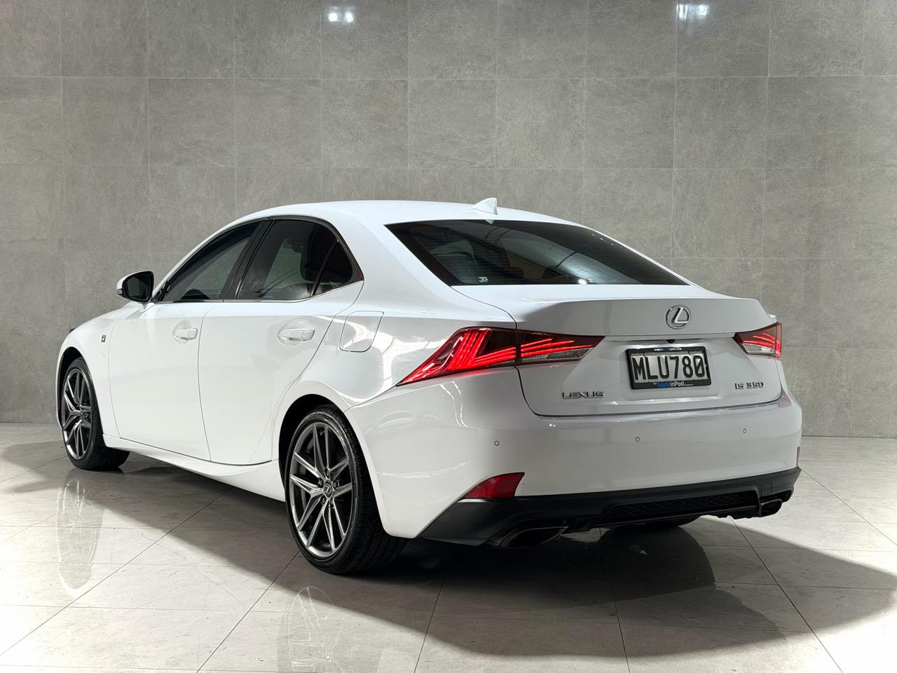 2019 Lexus Is350