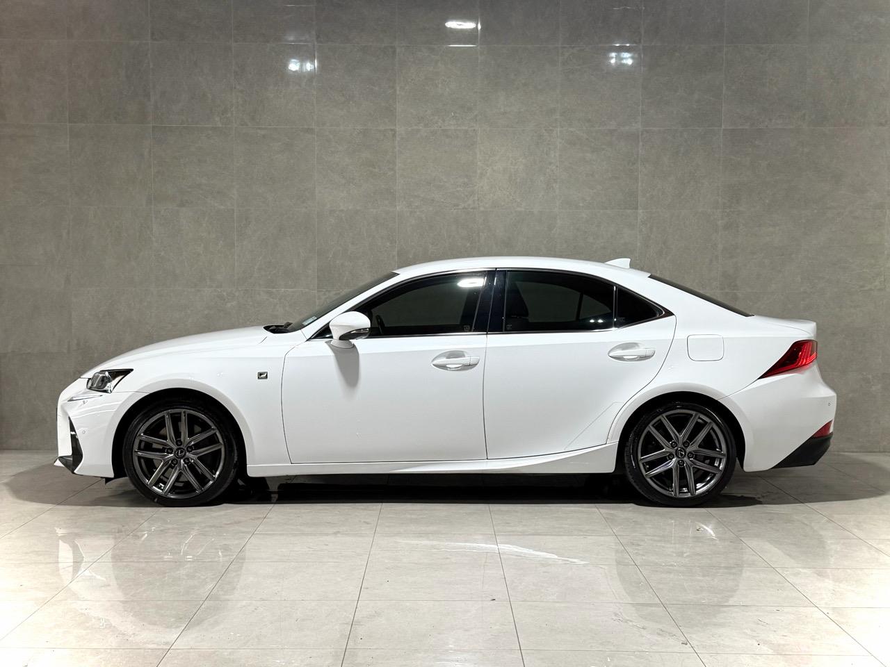 2019 Lexus Is350