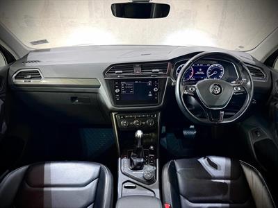 2018 Volkswagen Tiguan - Thumbnail