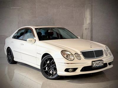 2006 Mercedes-Benz E 55 - Thumbnail