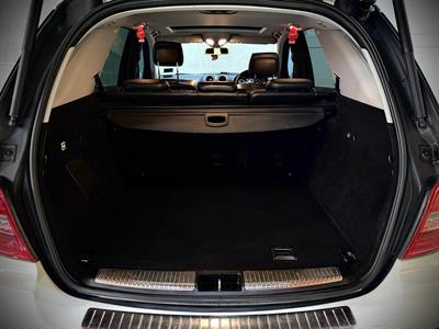 2010 Mercedes-Benz ML 63 - Thumbnail