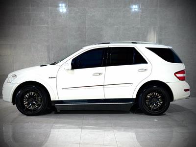 2010 Mercedes-Benz ML 63 - Thumbnail