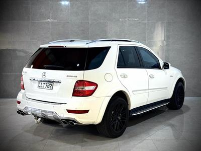 2010 Mercedes-Benz ML 63 - Thumbnail