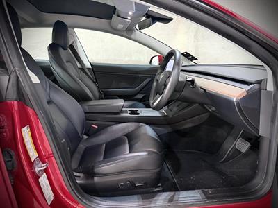 2021 Tesla Model 3 - Thumbnail