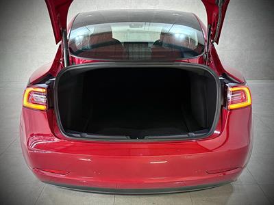 2021 Tesla Model 3 - Thumbnail