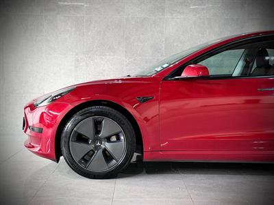 2021 Tesla Model 3 - Thumbnail