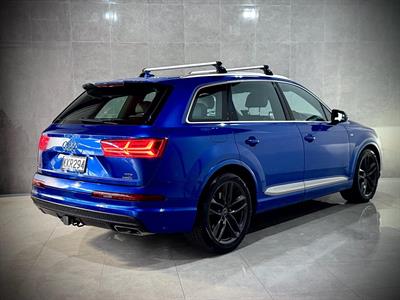 2017 Audi Q7 - Thumbnail