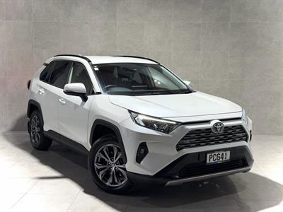2022 Toyota Rav4 - Thumbnail