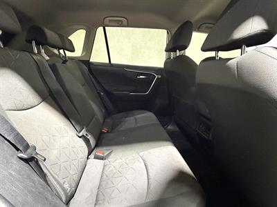 2022 Toyota Rav4 - Thumbnail