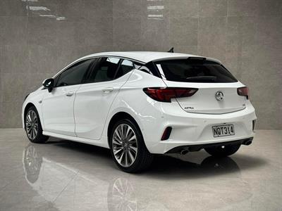 2018 Holden Astra - Thumbnail
