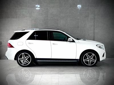 2016 Mercedes-Benz GLE 350d - Thumbnail