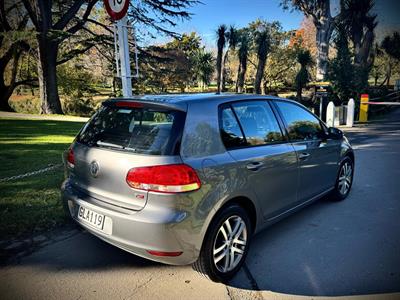 2012 Volkswagen Golf - Thumbnail