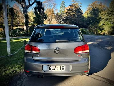 2012 Volkswagen Golf - Thumbnail