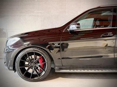 2013 Mercedes-Benz ML 63 - Thumbnail