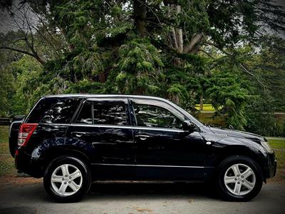2006 Suzuki Escudo - Thumbnail