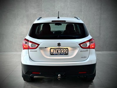 2016 Suzuki S-Cross - Thumbnail