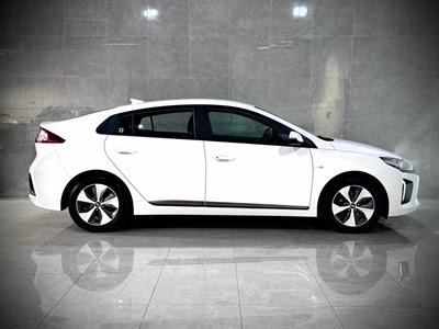 2018 Hyundai Ioniq - Thumbnail