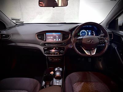 2018 Hyundai Ioniq - Thumbnail