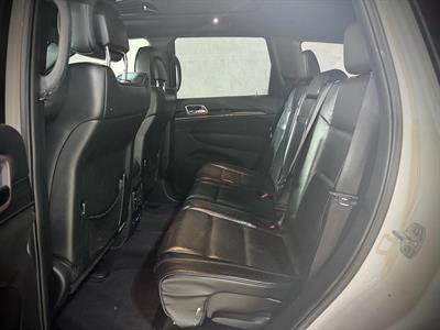 2018 Jeep Grand Cherokee - Thumbnail