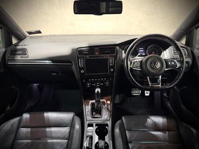 2016 Volkswagen Golf - Thumbnail