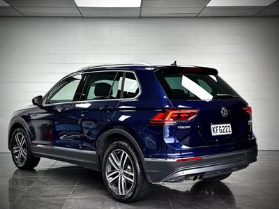 2016 Volkswagen Tiguan - Thumbnail