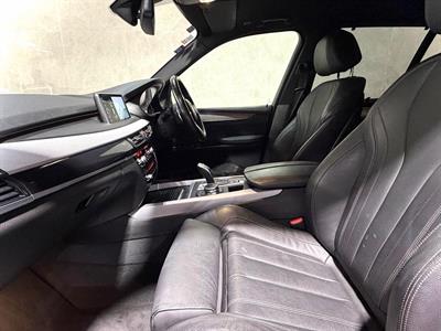 2017 BMW X5 - Thumbnail