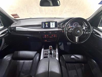 2017 BMW X5 - Thumbnail