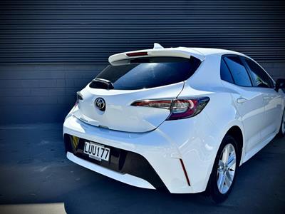 2018 Toyota Corolla - Thumbnail