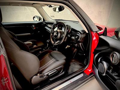 2018 Mini Cooper - Thumbnail