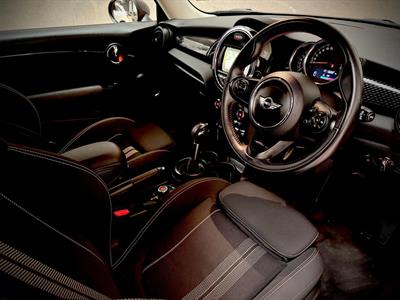 2018 Mini Cooper - Thumbnail