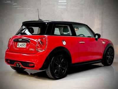 2018 Mini Cooper - Thumbnail